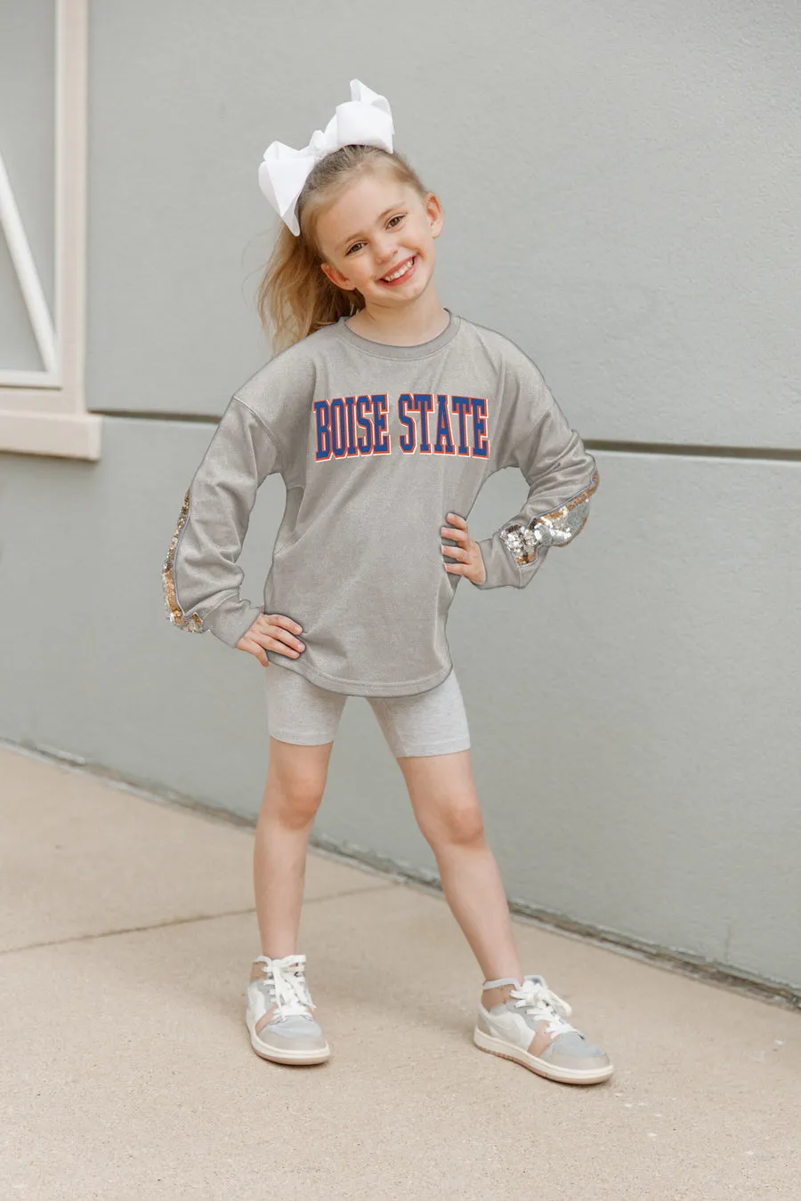 BOISE STATE BRONCOS GUESS WHO'S BACK KIDS SEQUIN YOKE PULLOVER