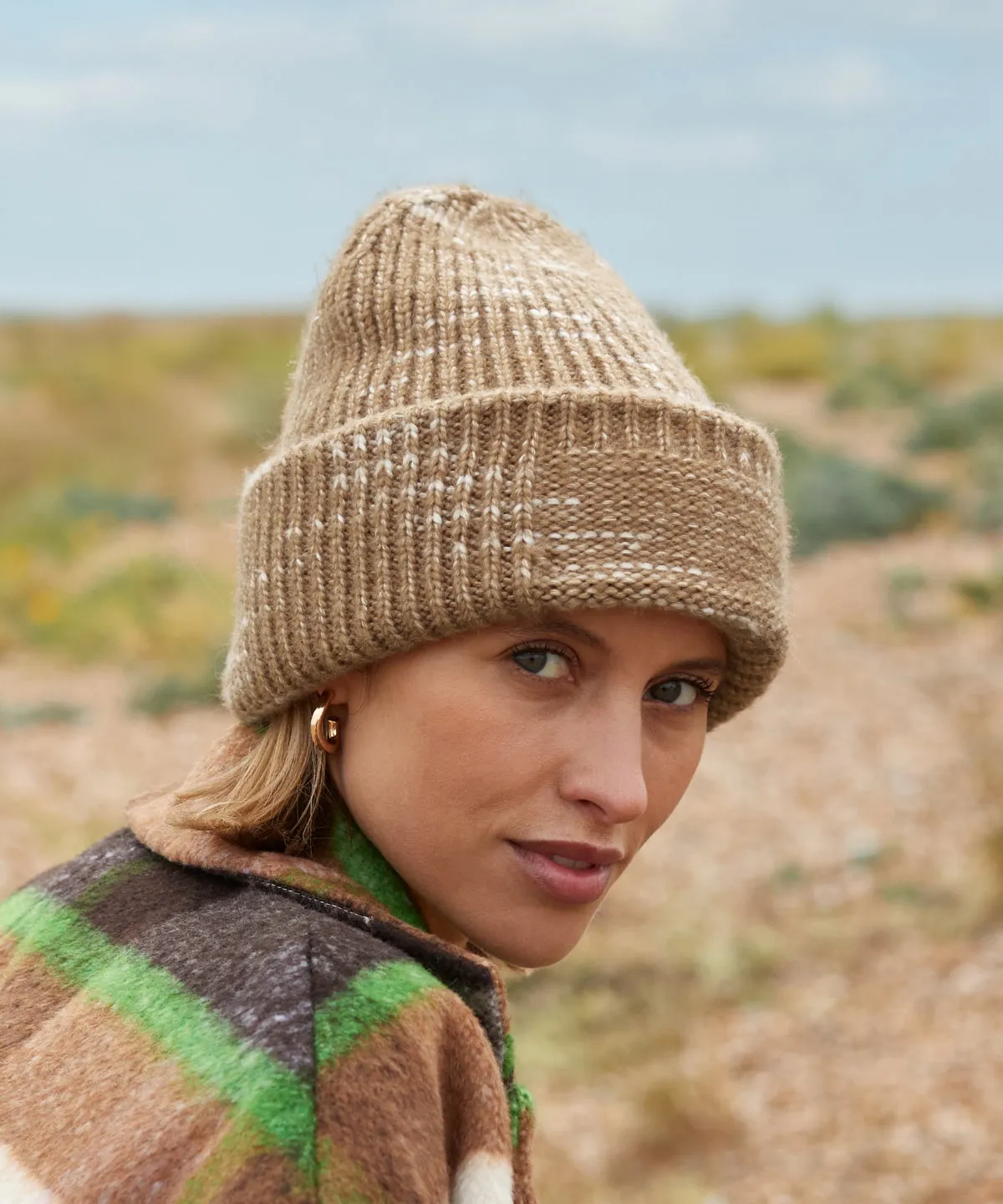 Chunky knit reverse patch beanie | Espresso Haze