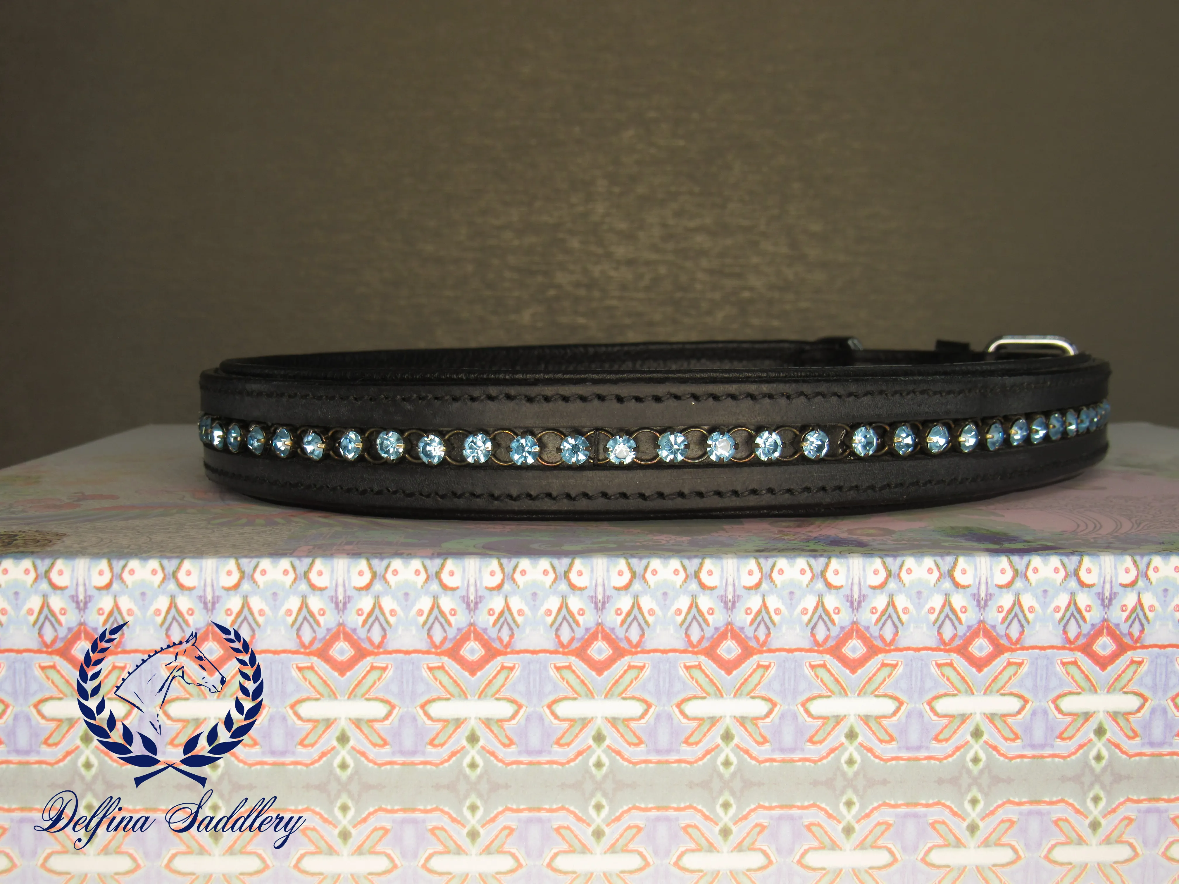 Custom Collar : Blue Swiss Crystals & Copper Rings - XL & XXXL