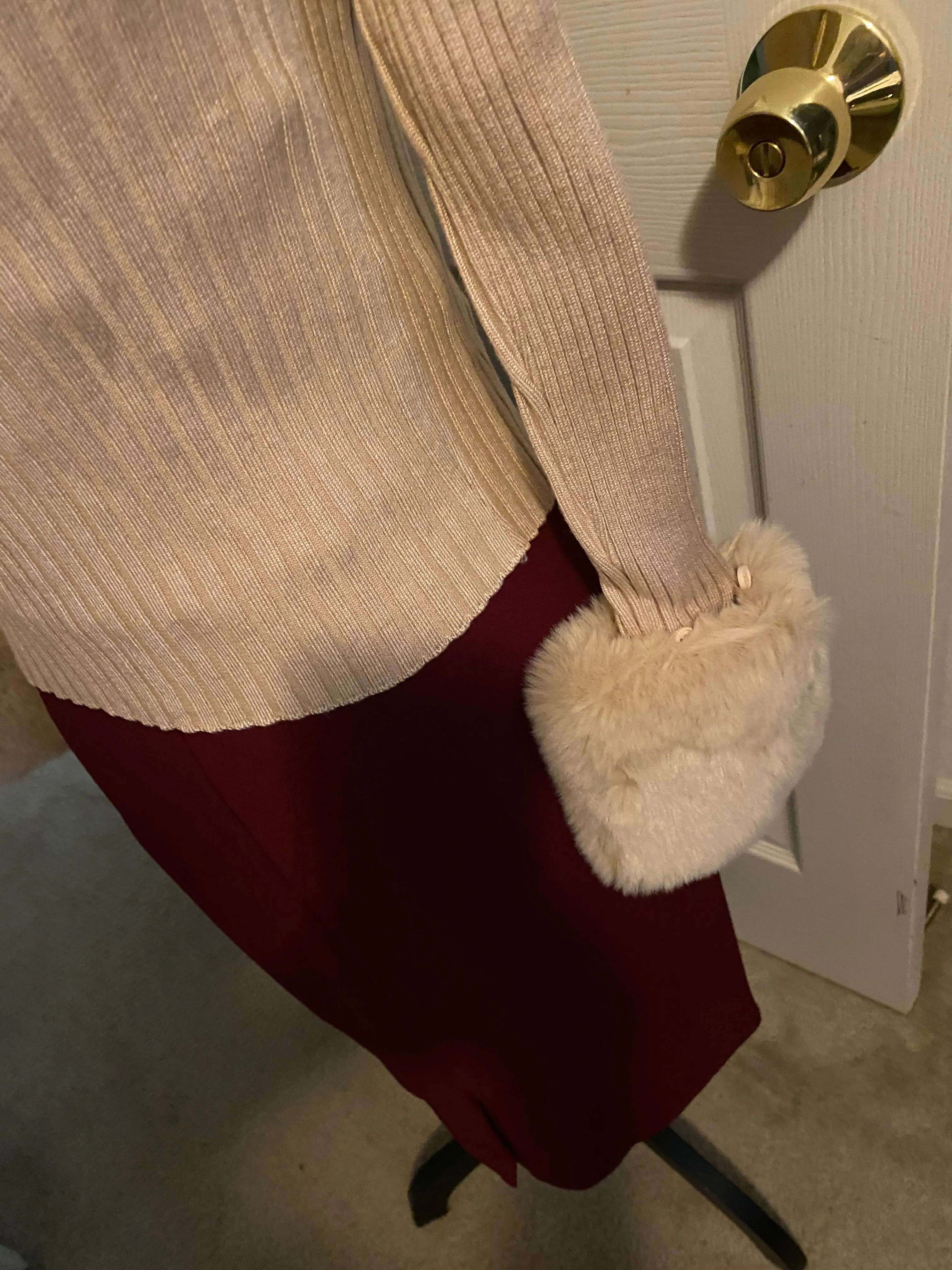 Fashion Fur Collar Acrylic Long Sleeve Outerwear with removable collar & cuffs