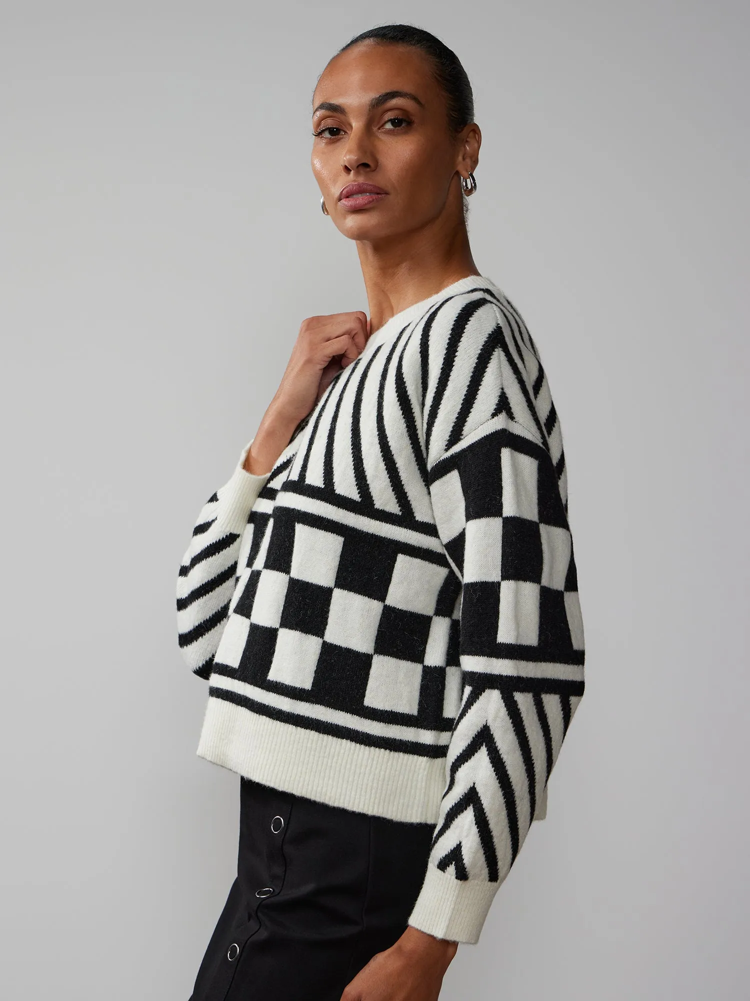 Long Sleeve Chevron Checkered Sweater