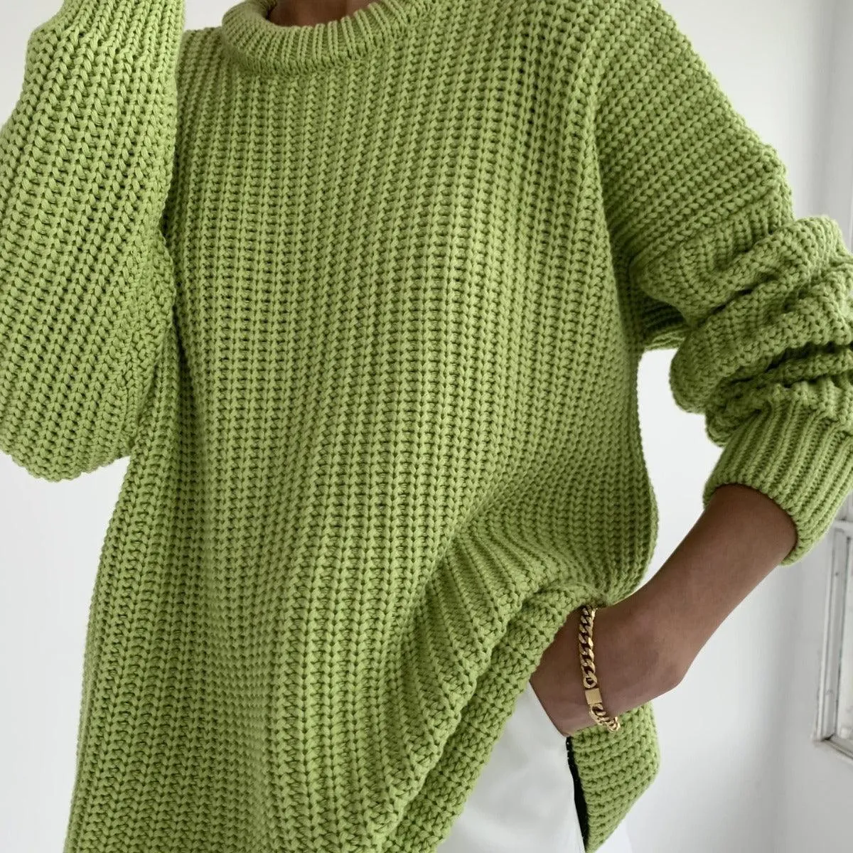 Loose Solid Color Sweater for Casual Comfort
