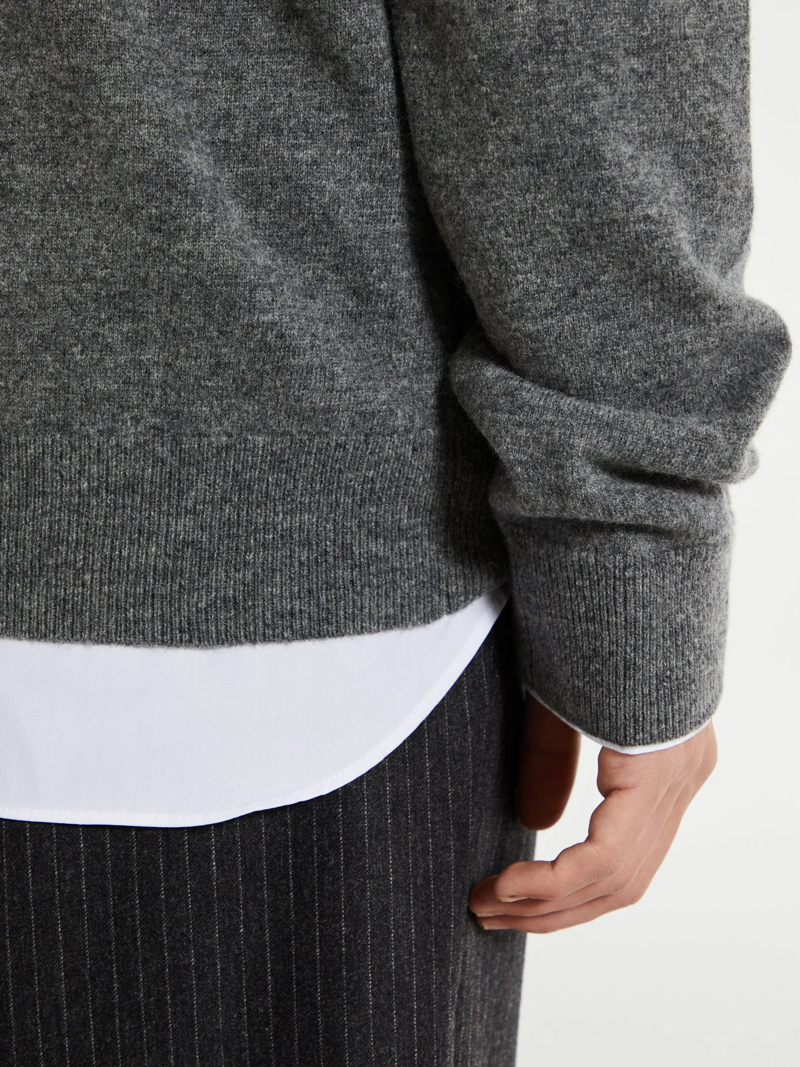 Pullover Knit in Top Grey