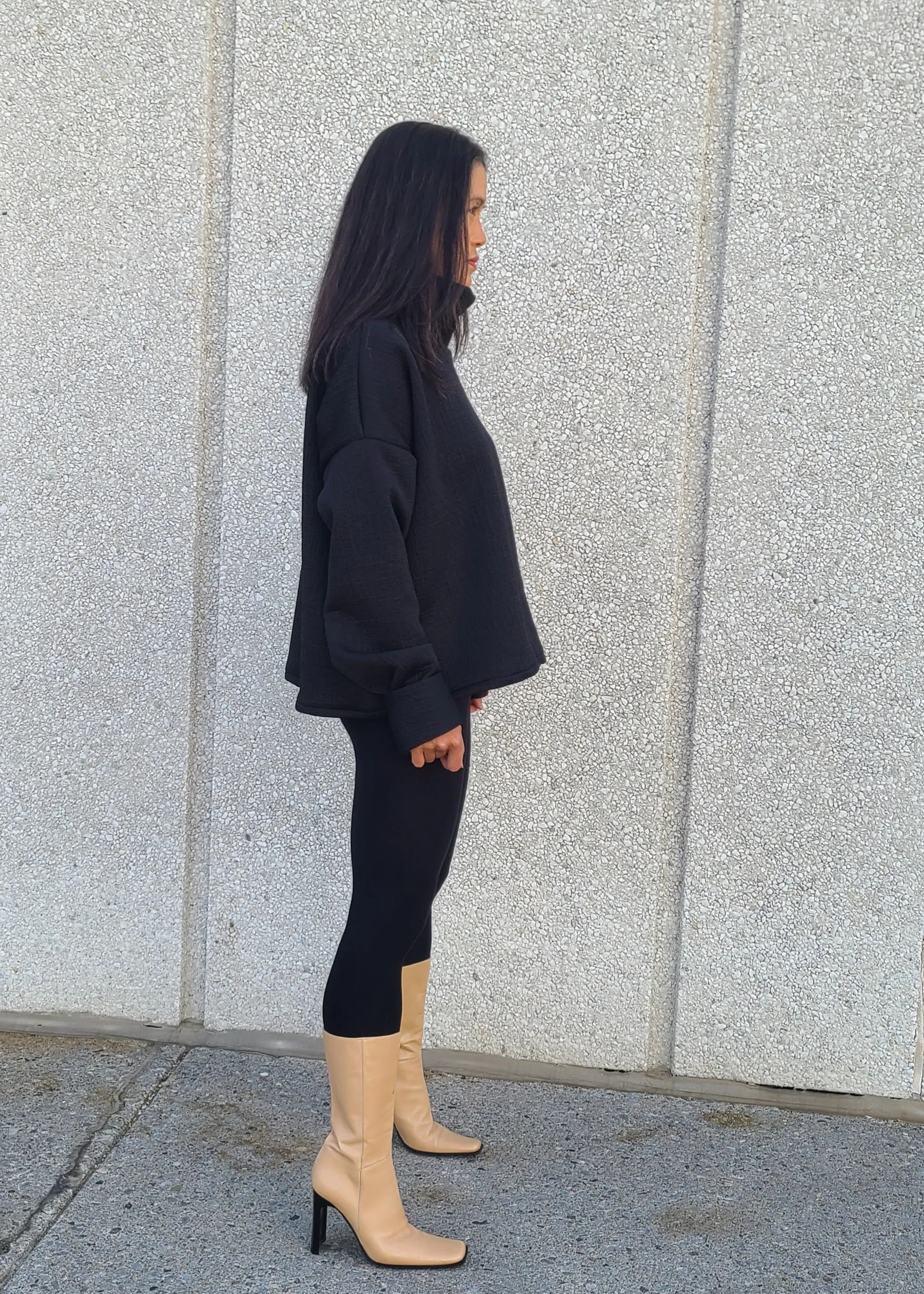 ROOMY Raven Sweater
