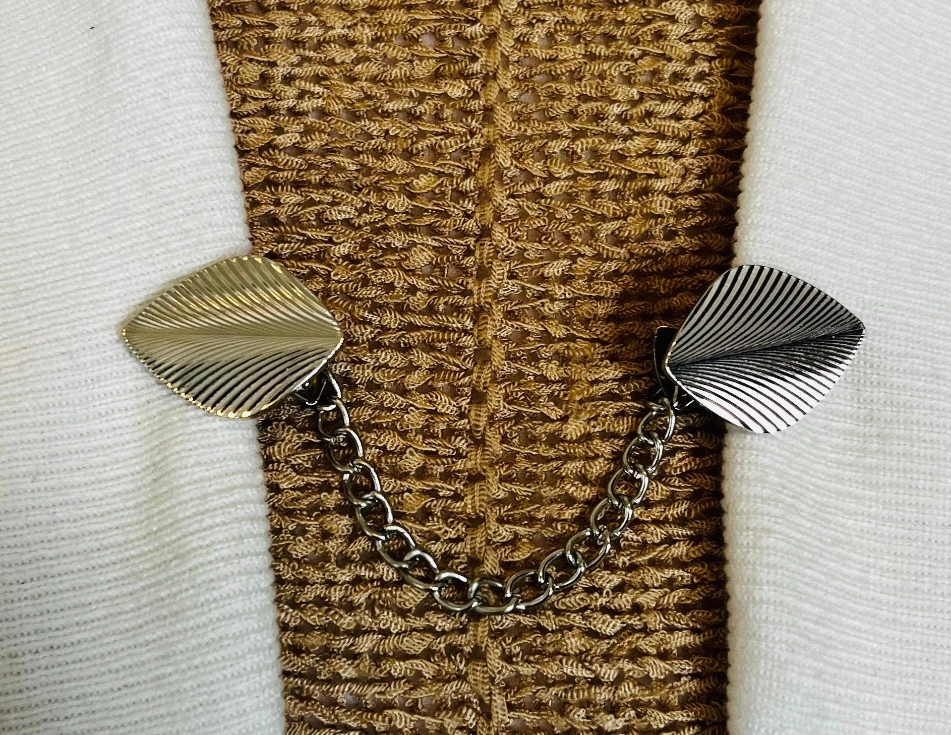 Sweater Clips Silver Leaf Cardigan Clasp for Sweater Clip Kameez Leaves Kimono Fastener for Scarf Clips Birthday Gift for Her by Fabulici