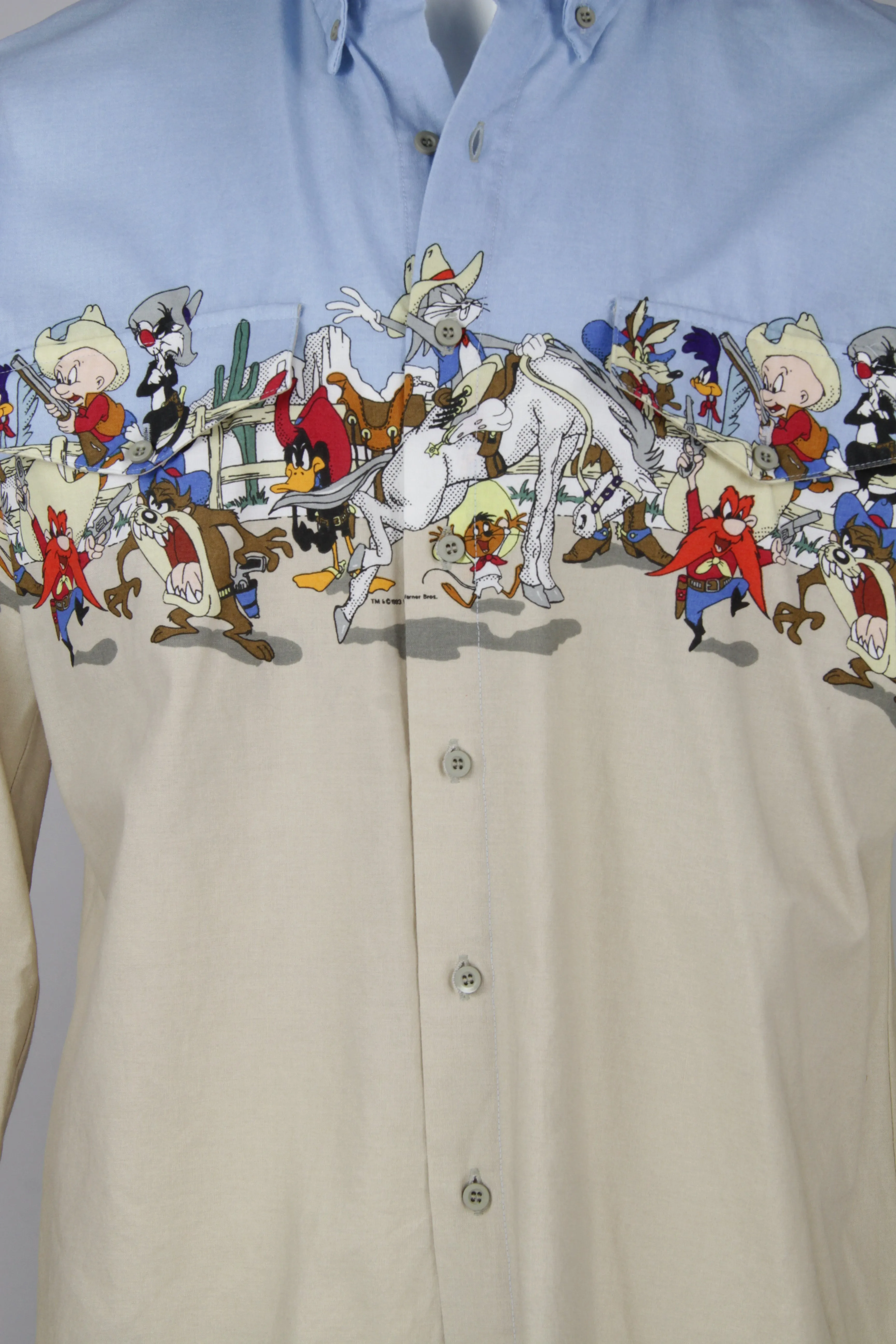 Vintage 1993 Looney tunes wrap around printed shirt - L
