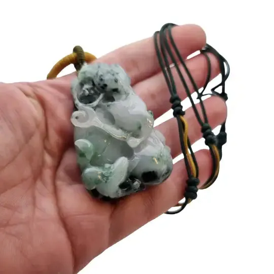 Vintage jade Chinese zodiac mouse pendant carved on both sides.