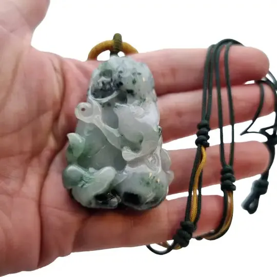 Vintage jade Chinese zodiac mouse pendant carved on both sides.