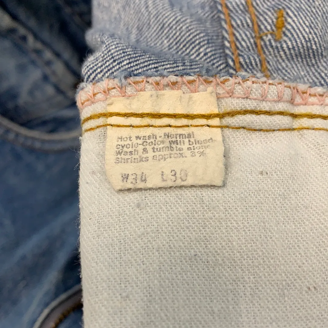 Vintage Levi’s 505 Blue Denim Jeans - W34