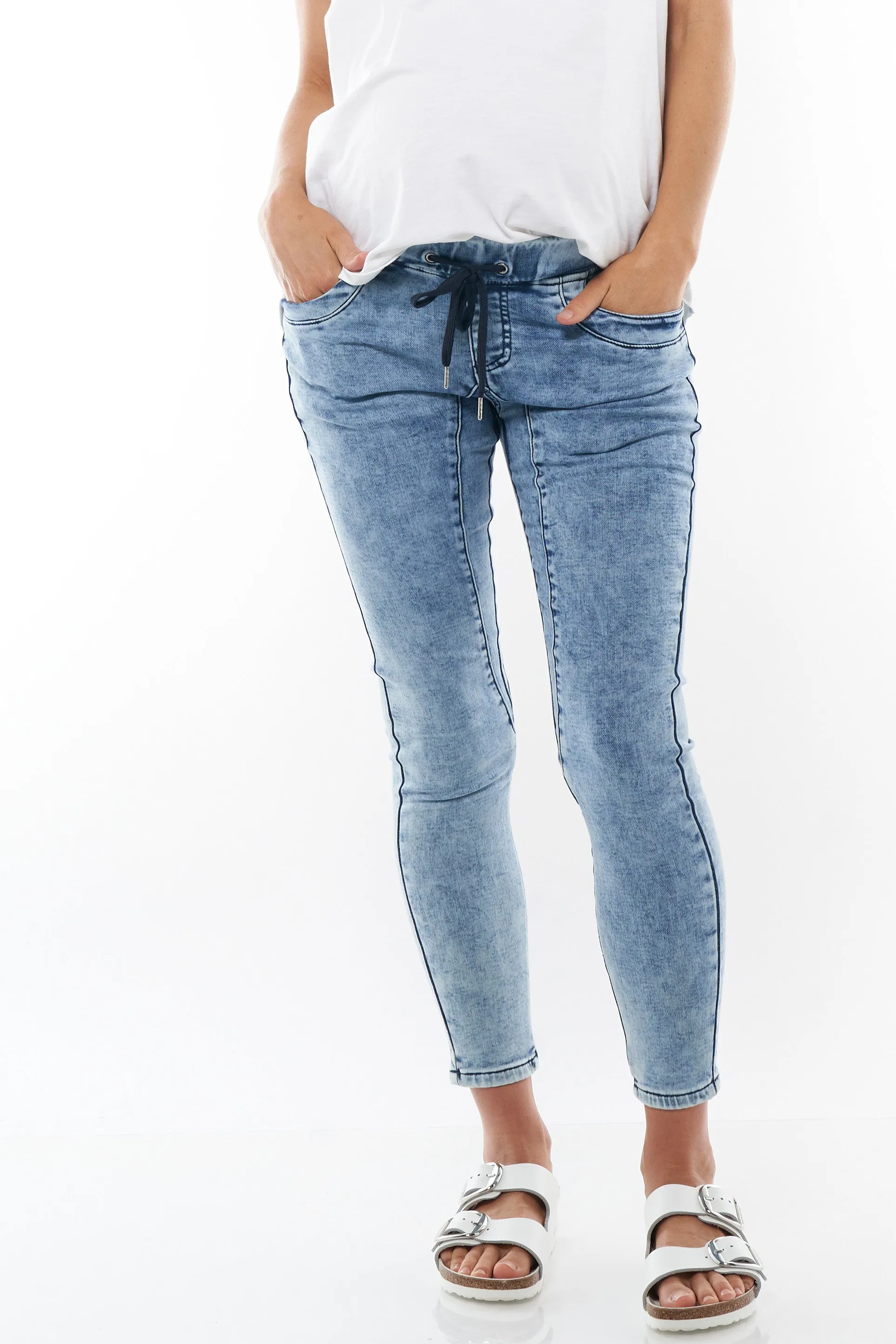 Walk This Way Jogger *
