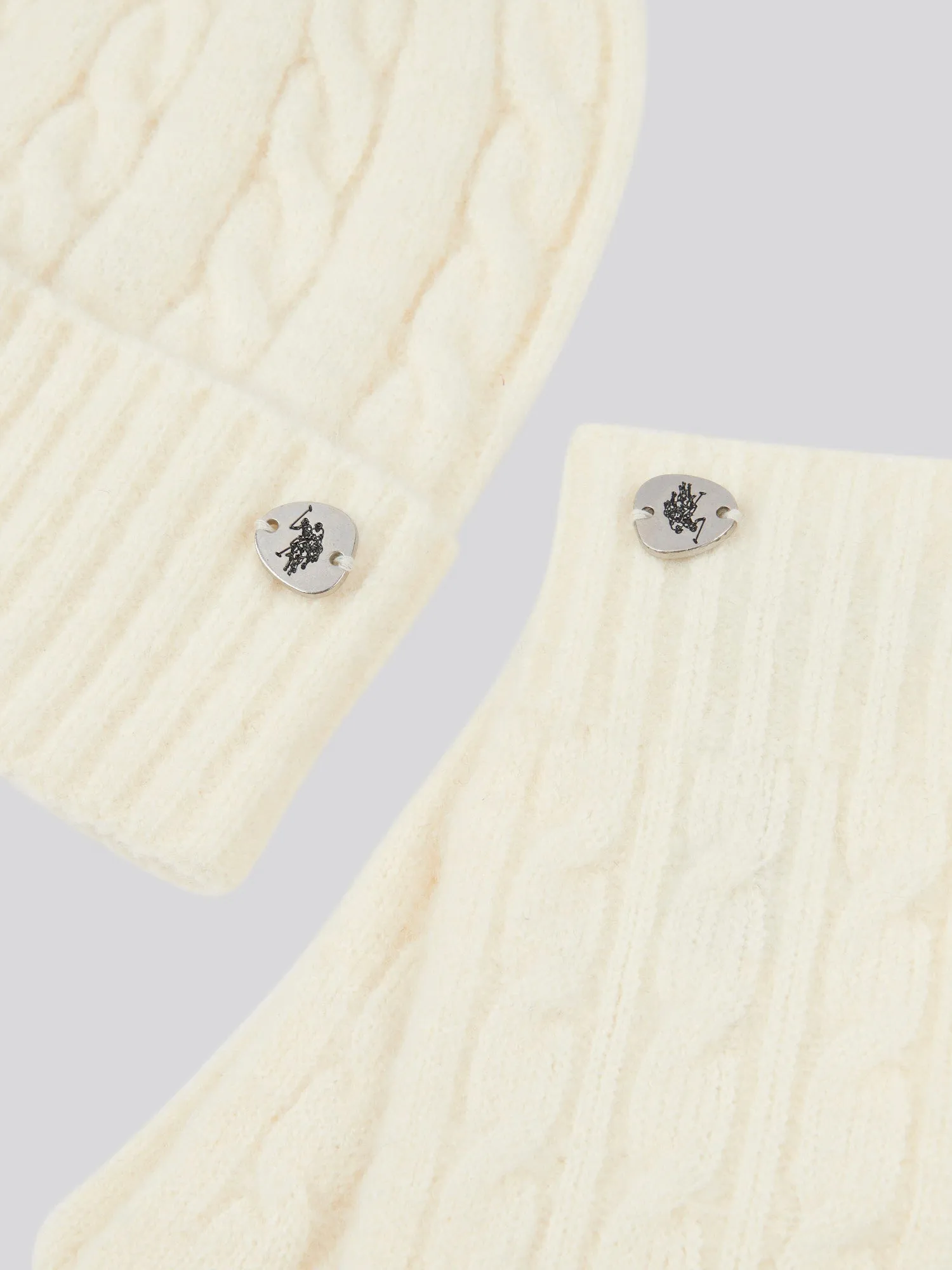 Womens Signature Cable Knit Beanie & Gloves Set in Marshmallow
